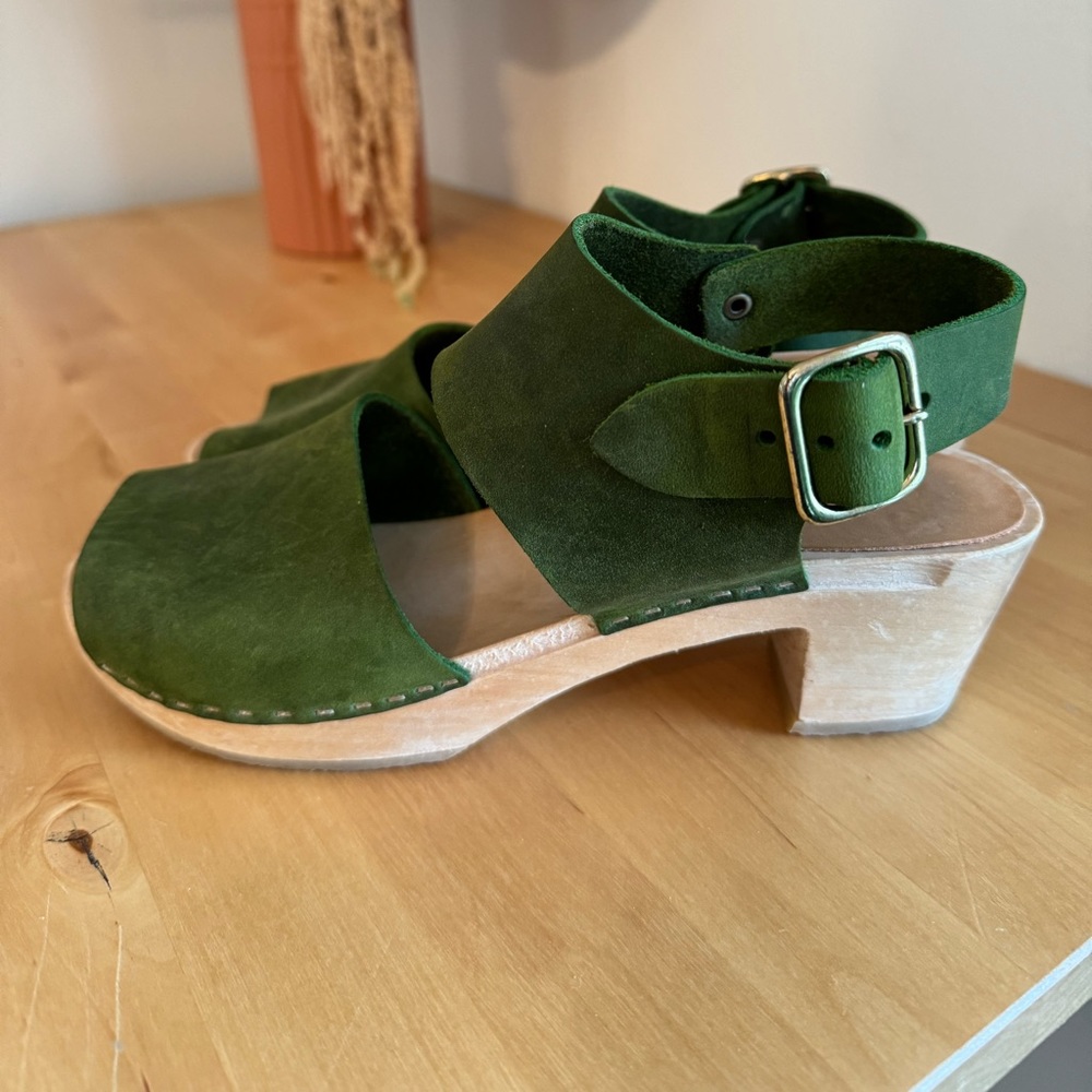 BRYR Emma Spanish Toe Leather Wooden
Heeled Clog Sandal